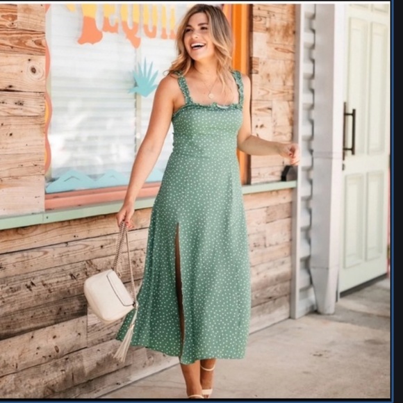 Reformation Dresses & Skirts - Reformation Arielle Dress Green Sz 6